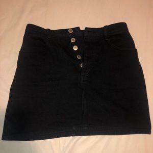 Brandy Melville black skirt